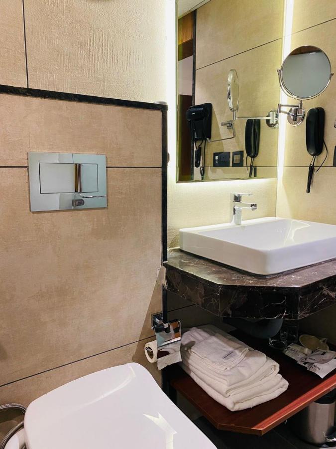 Royal Plaza Suites By Rak Rooms, Mangaluru ภายนอก รูปภาพ