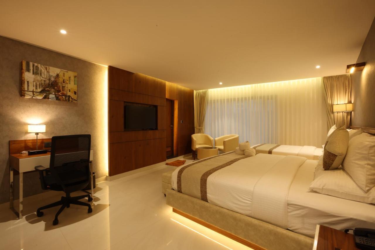 Royal Plaza Suites By Rak Rooms, Mangaluru ภายนอก รูปภาพ