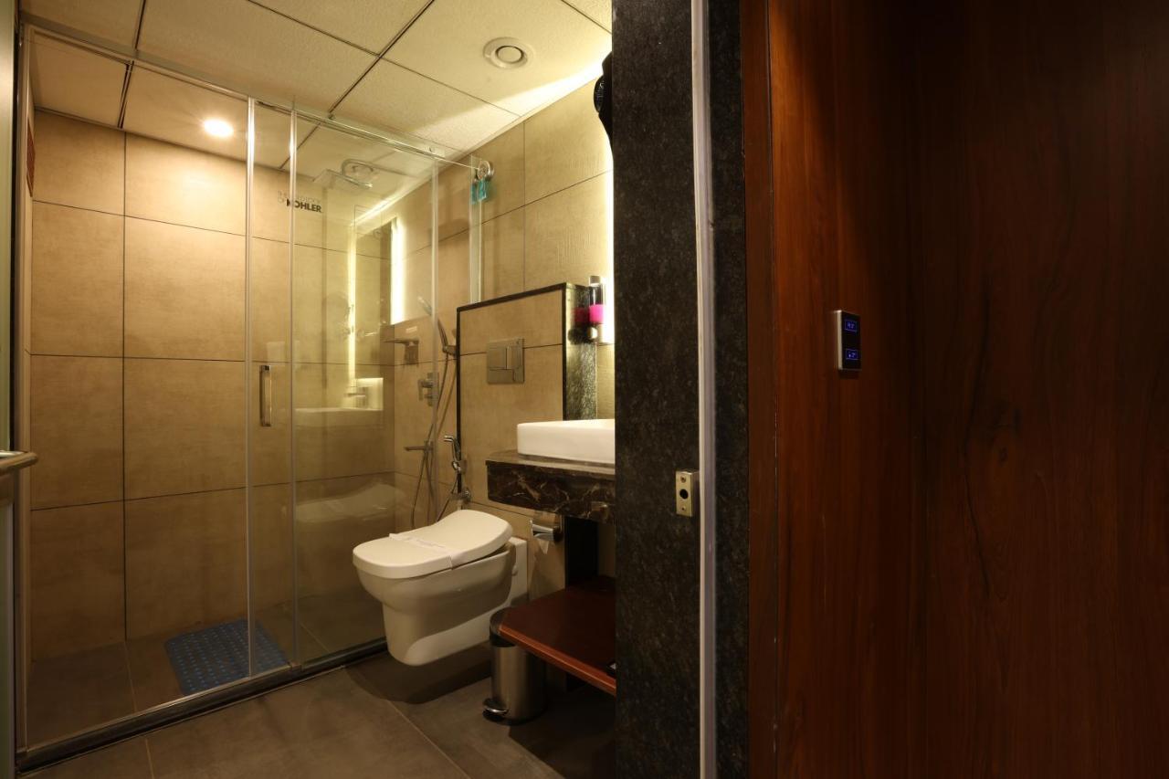 Royal Plaza Suites By Rak Rooms, Mangaluru ภายนอก รูปภาพ