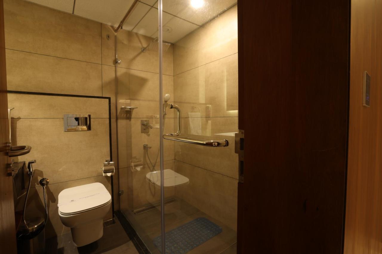 Royal Plaza Suites By Rak Rooms, Mangaluru ภายนอก รูปภาพ