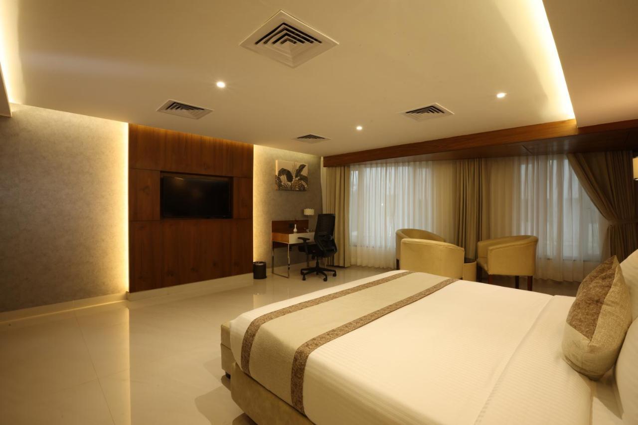 Royal Plaza Suites By Rak Rooms, Mangaluru ภายนอก รูปภาพ